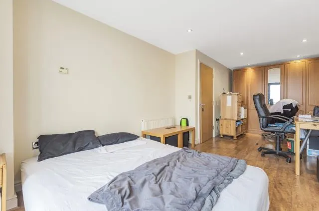 Kingsway, London, N12, photo 3