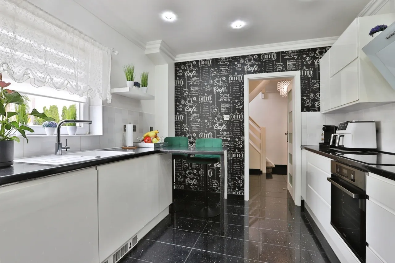 Batchelor Road, West Howe, BH11, photo 5