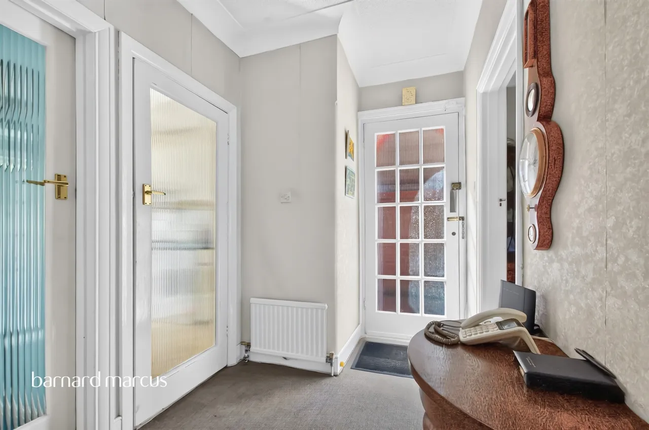 Ridgeview Road, London, N20, photo 17