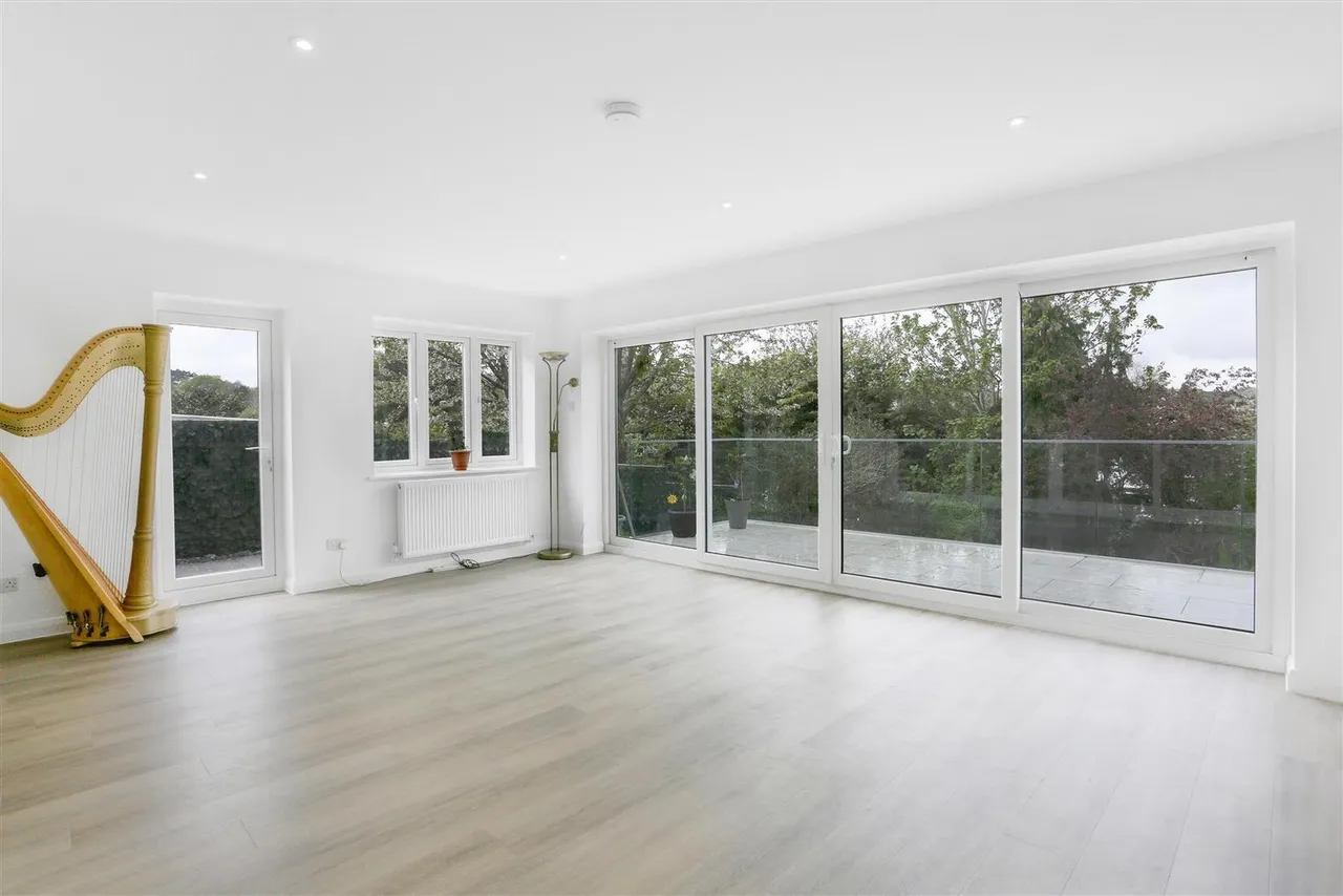 Nonsuch Walk, Cheam, SM2 7LG, photo 6