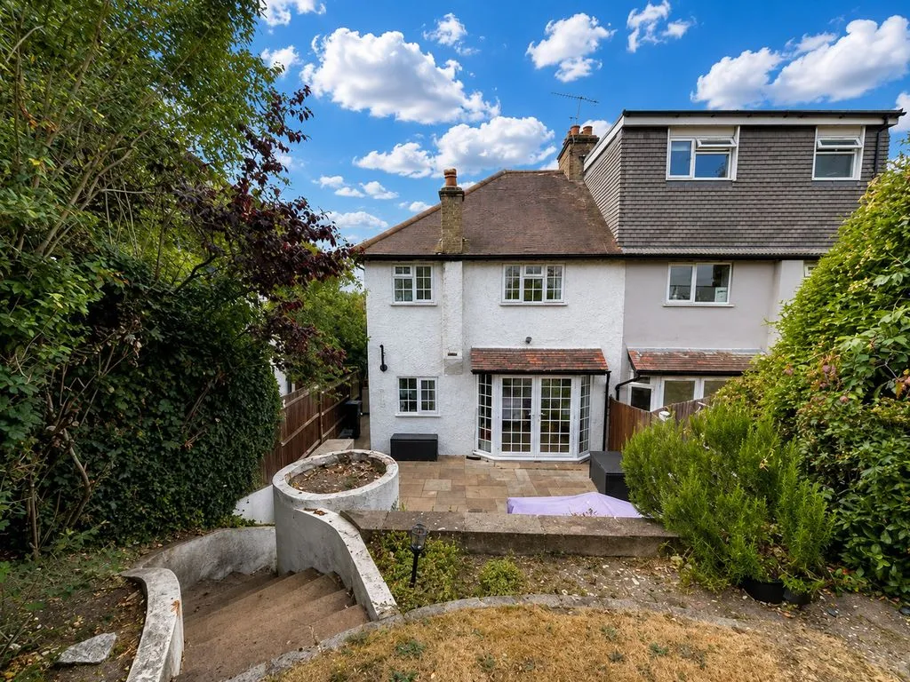 Famet Avenue, Purley CR8 2DN, photo 17
