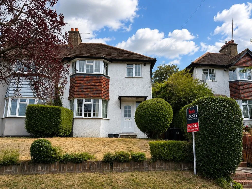 3 bed house for sale — Famet Avenue, Purley CR8 2DN