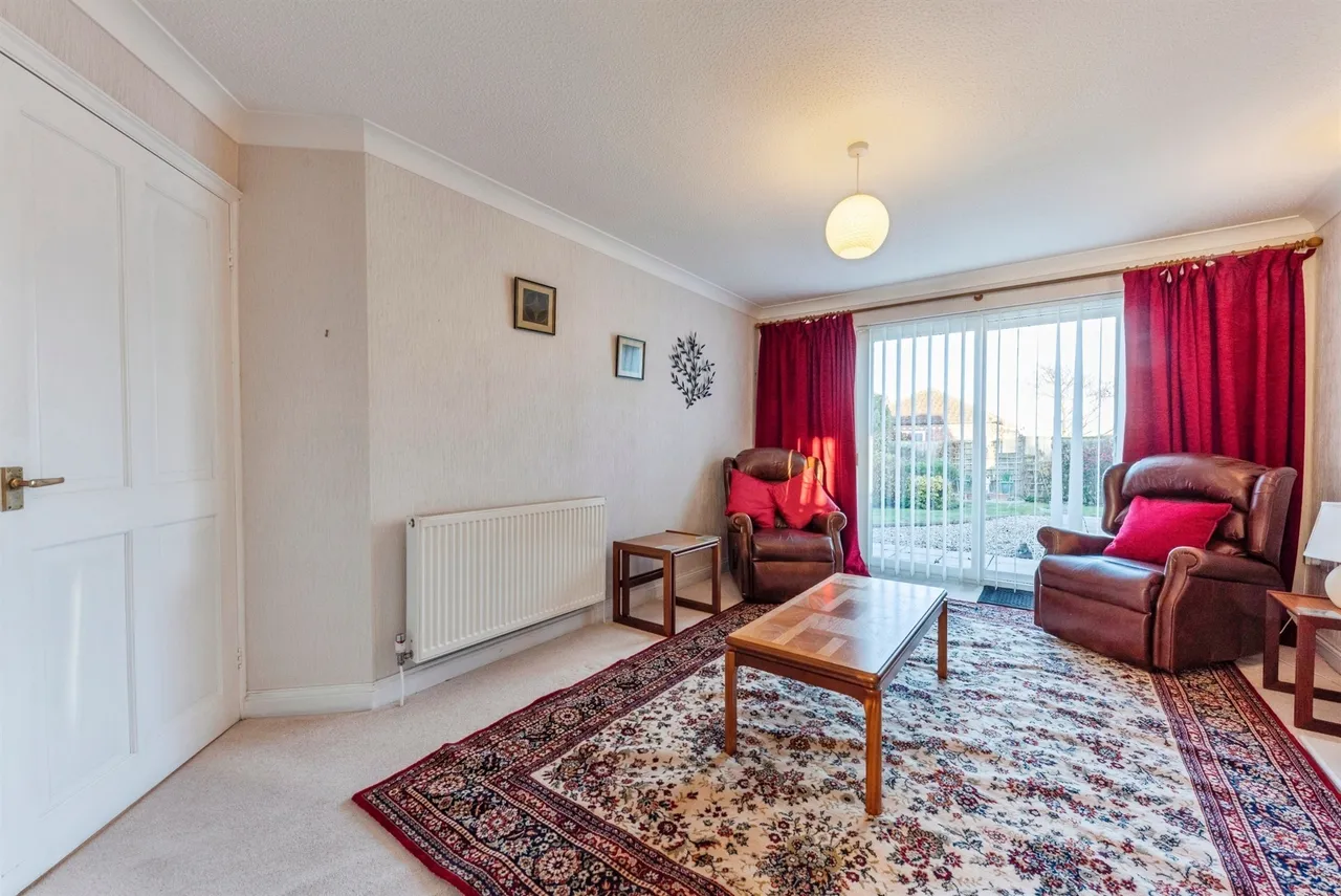Headland Way, Navenby, Lincoln, photo 6