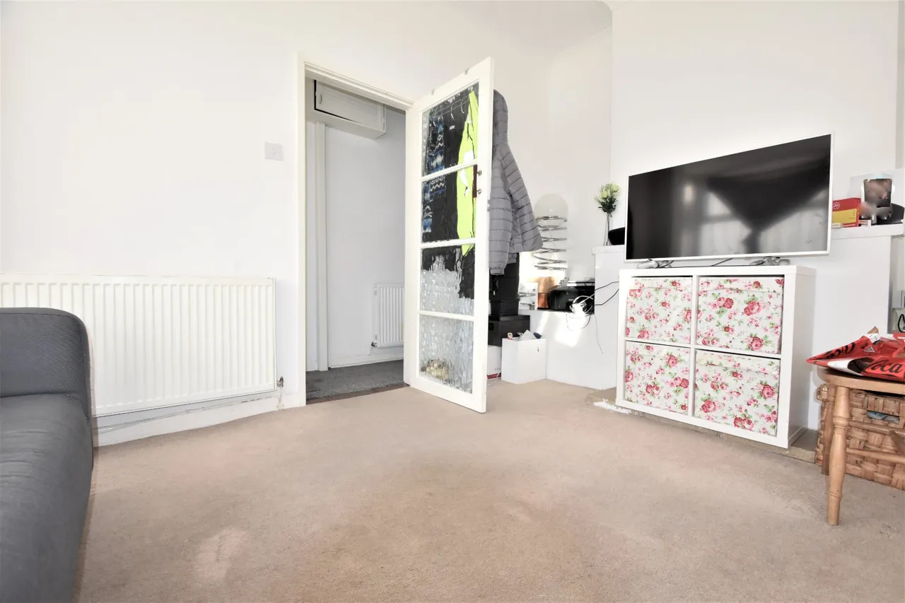 London Avenue, Portsmouth, PO2, photo 7
