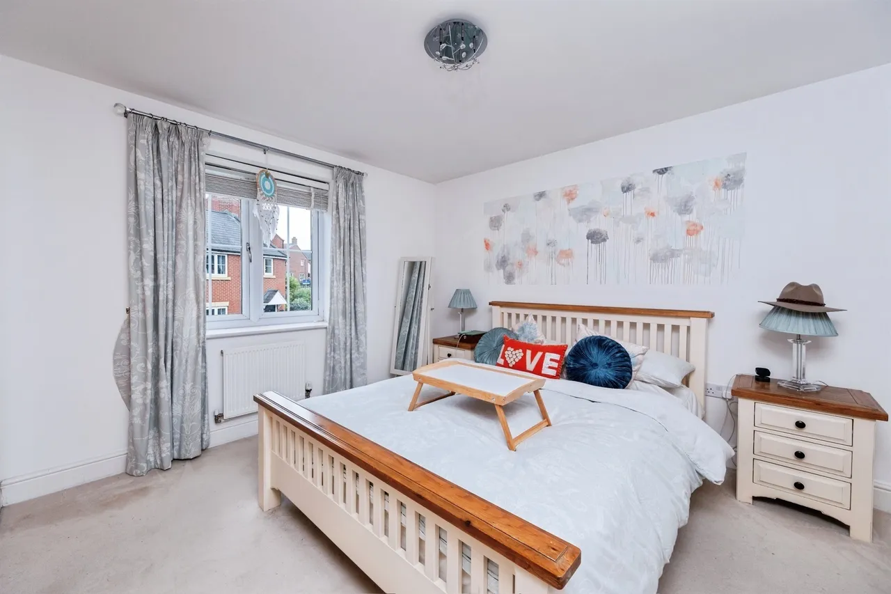Featherbed Close, Winslow, BUCKINGHAM, photo 8