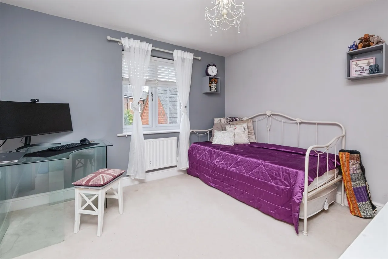 Featherbed Close, Winslow, BUCKINGHAM, photo 12