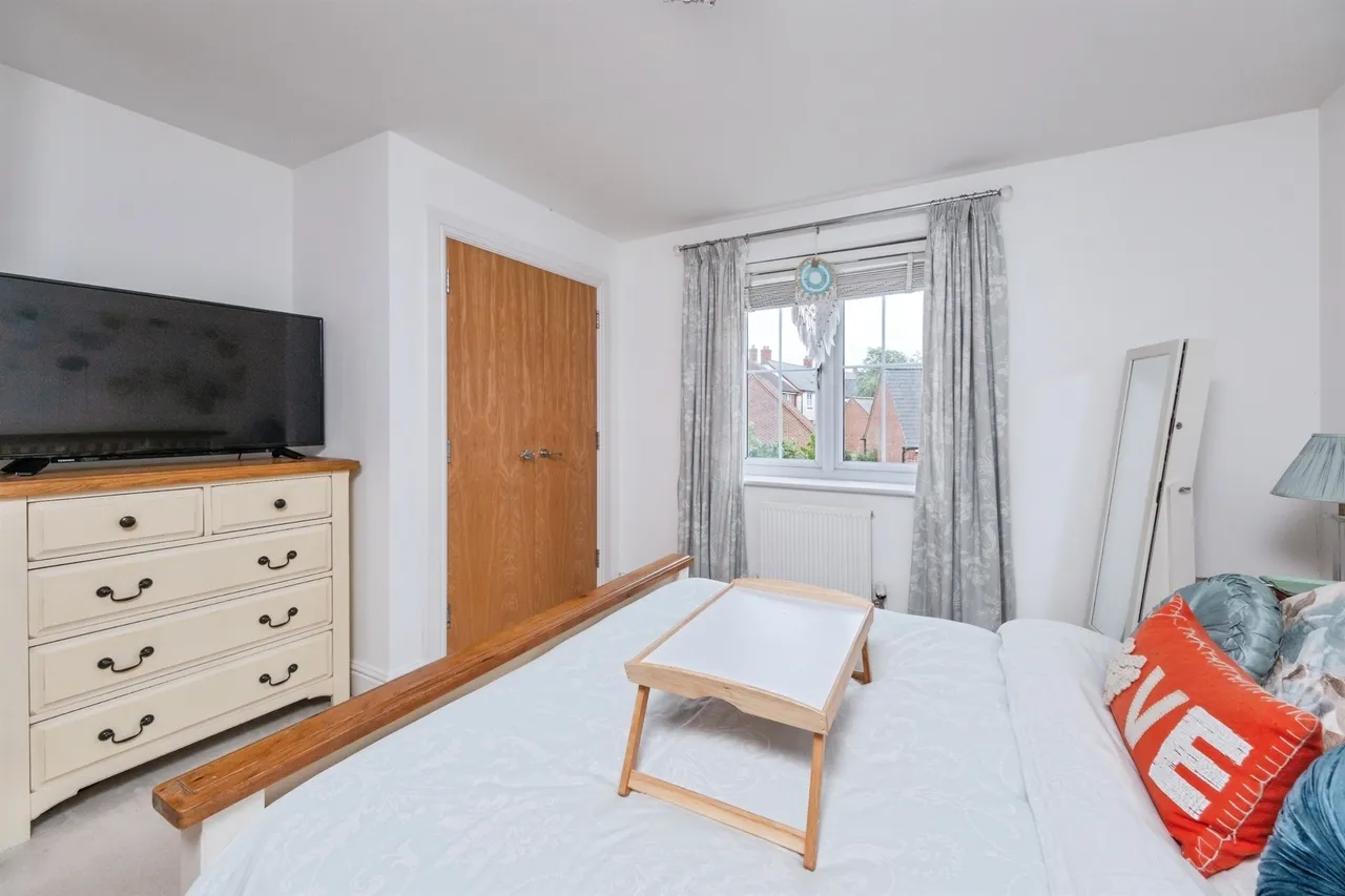 Featherbed Close, Winslow, BUCKINGHAM, photo 9
