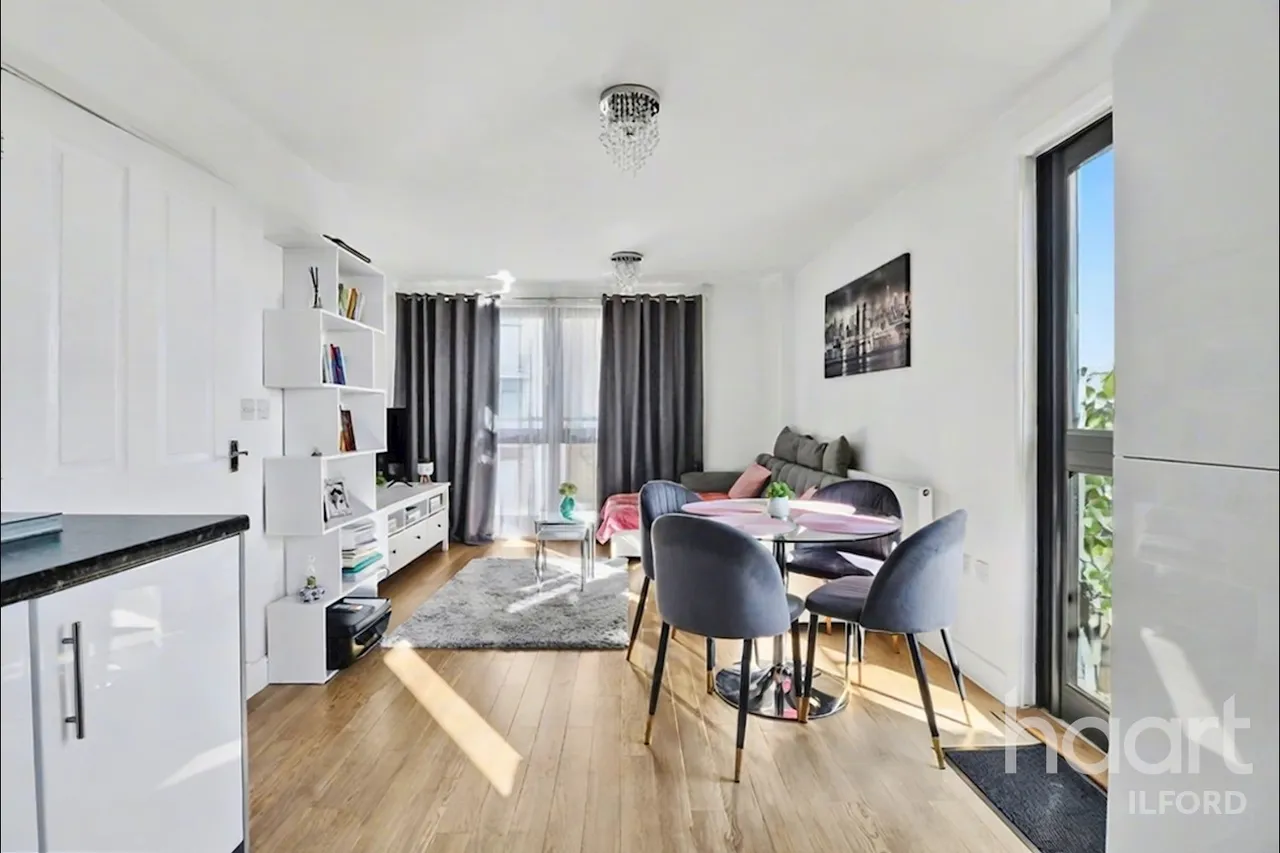 Perth Road, Ilford, IG2, photo 11