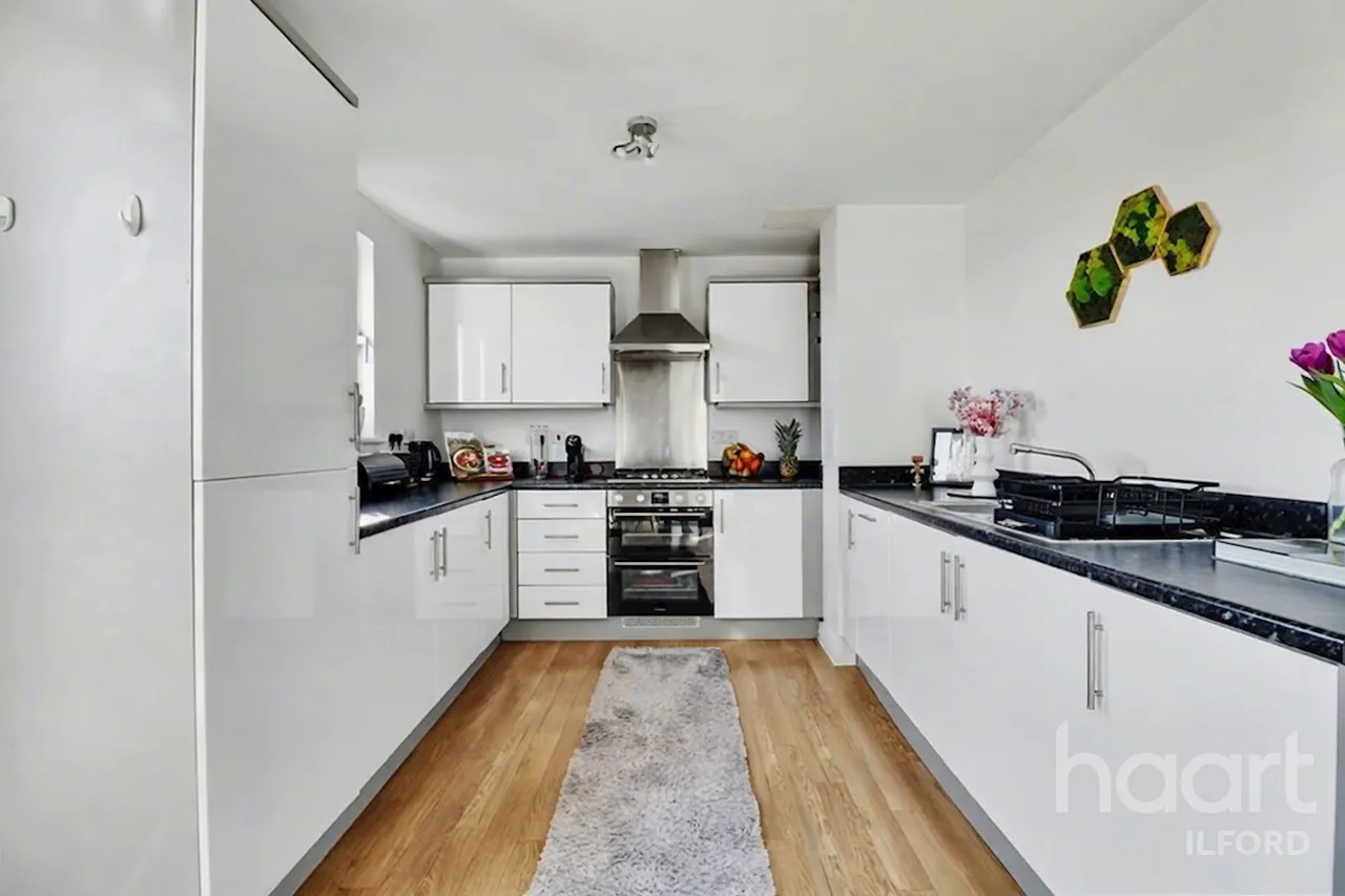 Perth Road, Ilford, IG2, photo 6