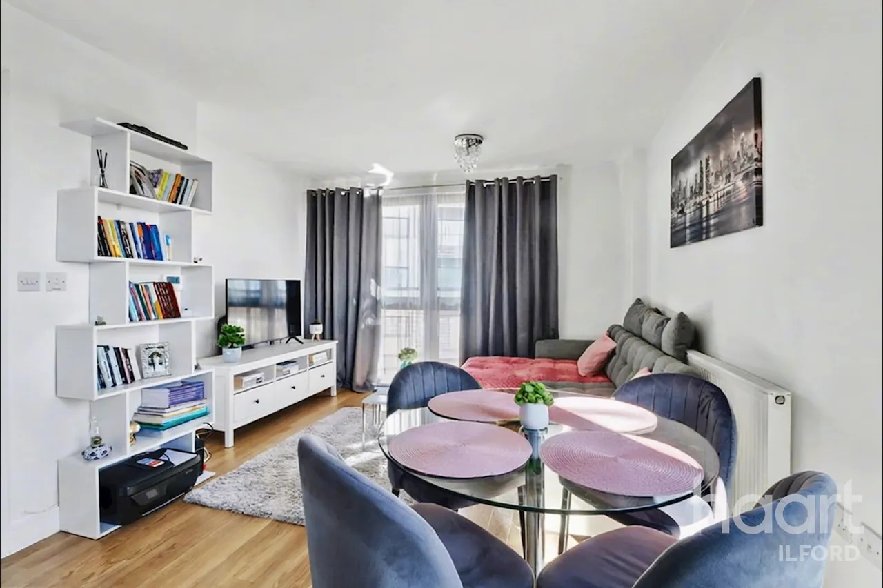 Perth Road, Ilford, IG2, photo 9