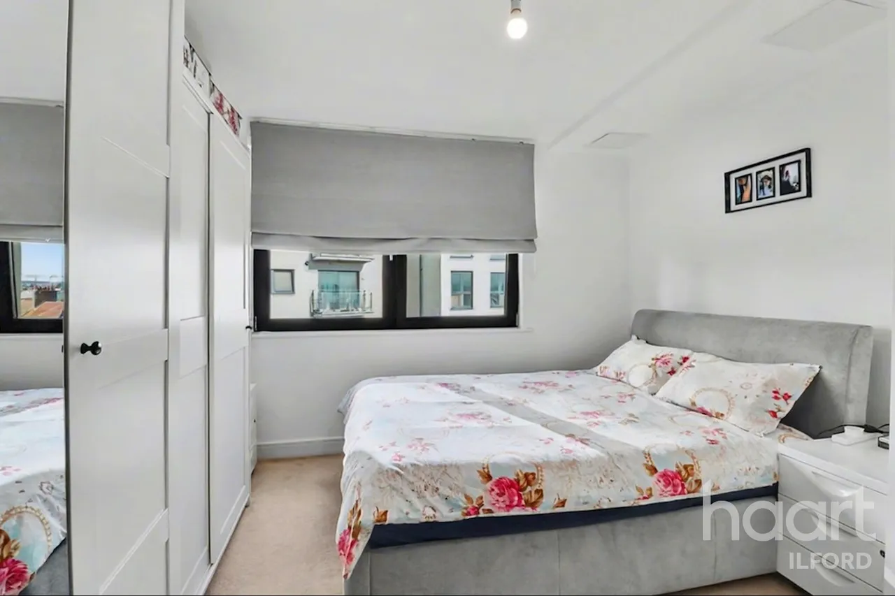 Perth Road, Ilford, IG2, photo 18