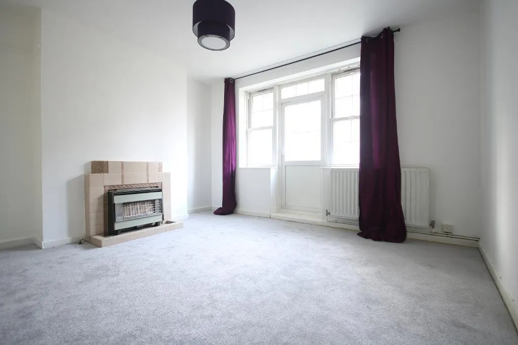 3 bed flat for sale, Brantwood House, Wyndham Estate, SE5