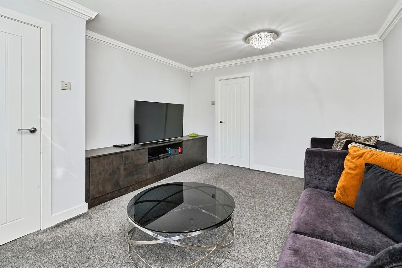 Hawkswell Drive, Willenhall, WV13, photo 8