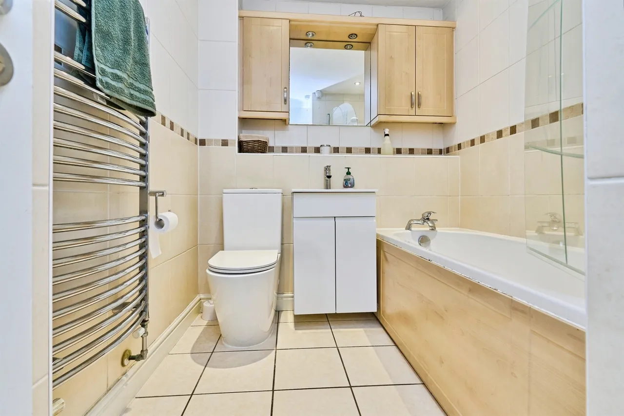Hawkswell Drive, Willenhall, WV13, photo 16