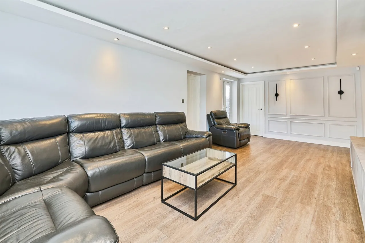 Hawkswell Drive, Willenhall, WV13, photo 3