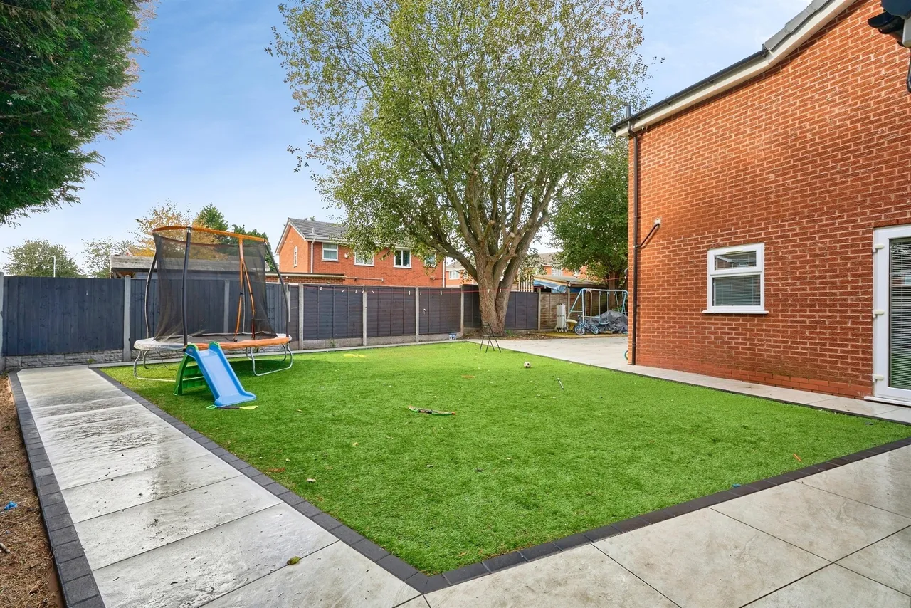 Hawkswell Drive, Willenhall, WV13, photo 17