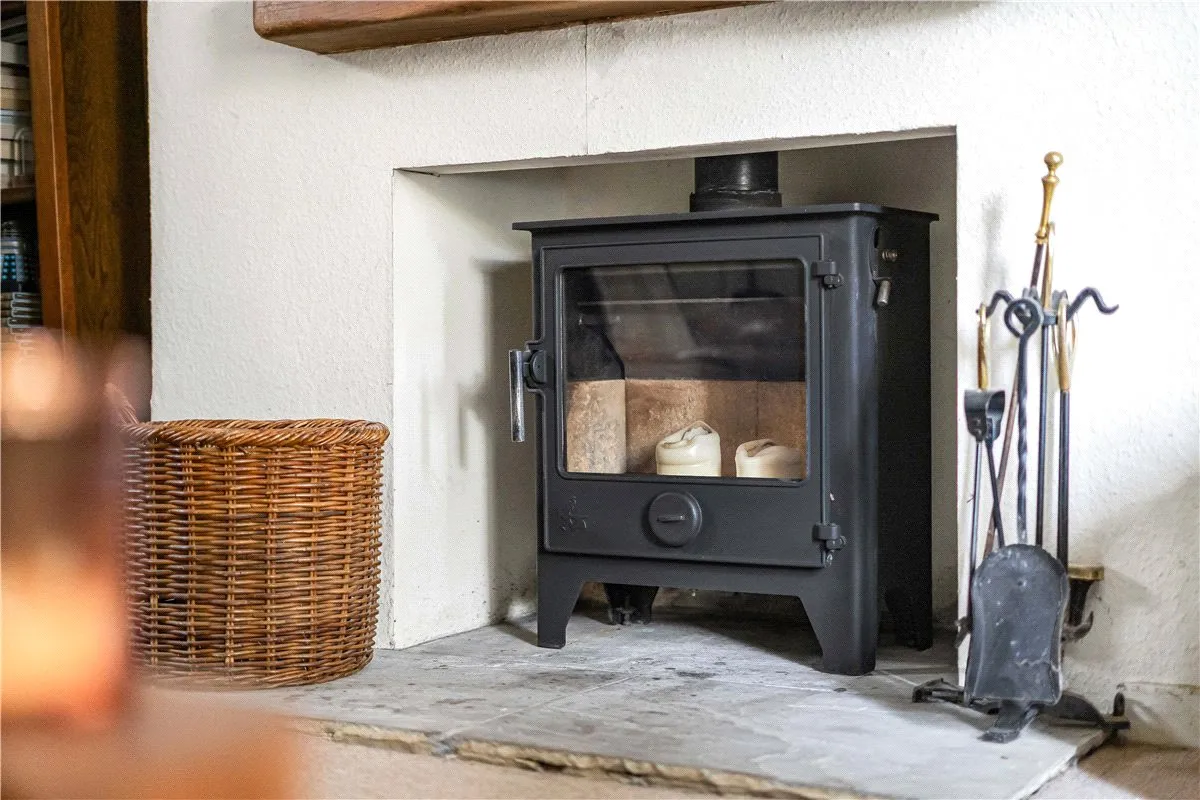 East Kennett, Marlborough, SN8, photo 8