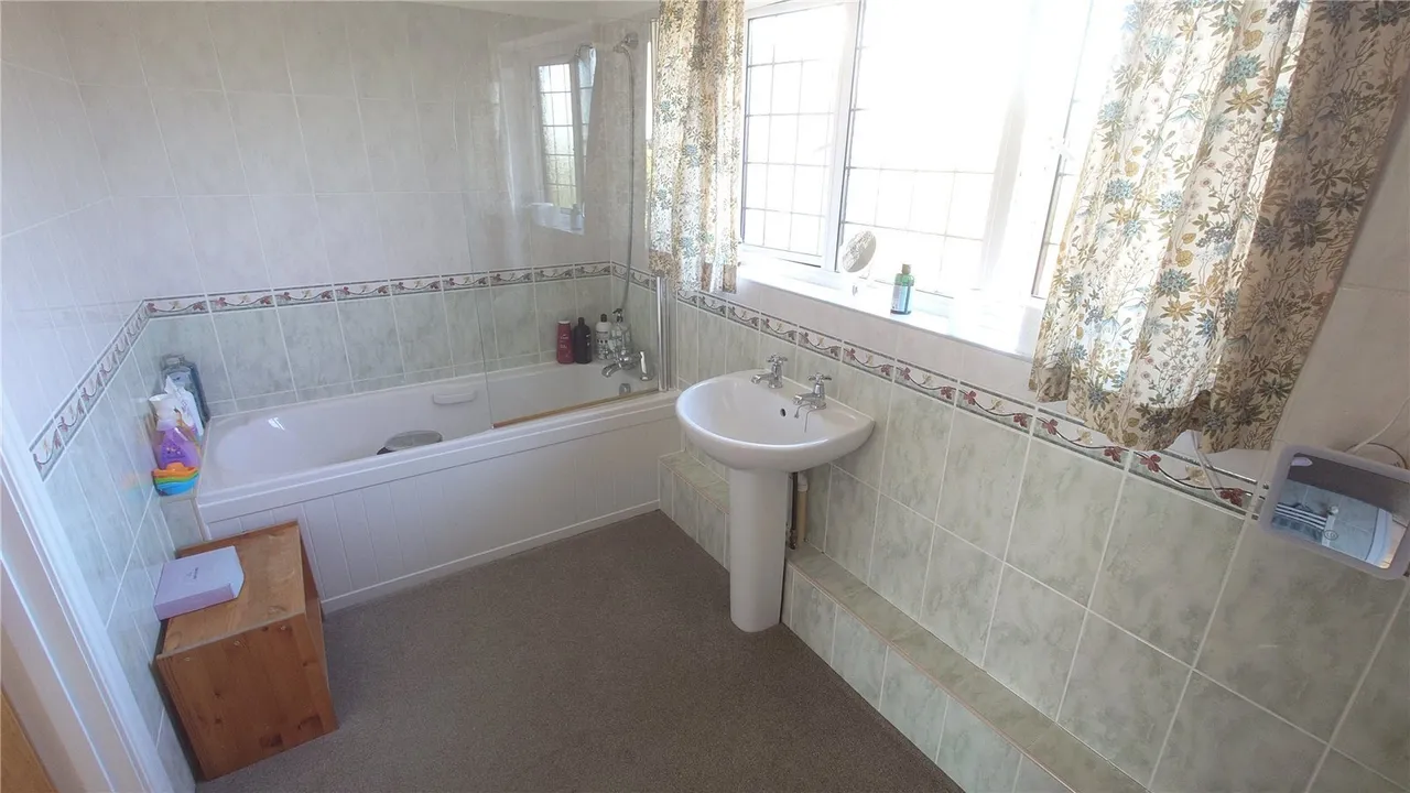 The Street, Preston, Canterbury, Kent, CT3, photo 15