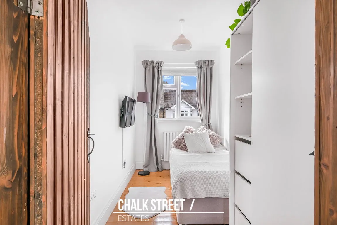 Marlborough Road, Romford, RM7, photo 12