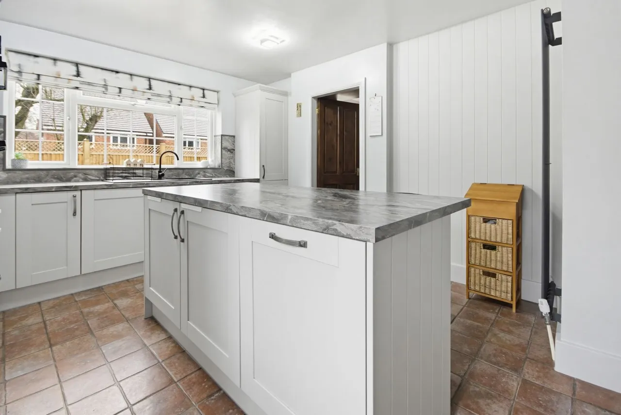 Big Barn Lane, Mansfield, NG18, photo 6