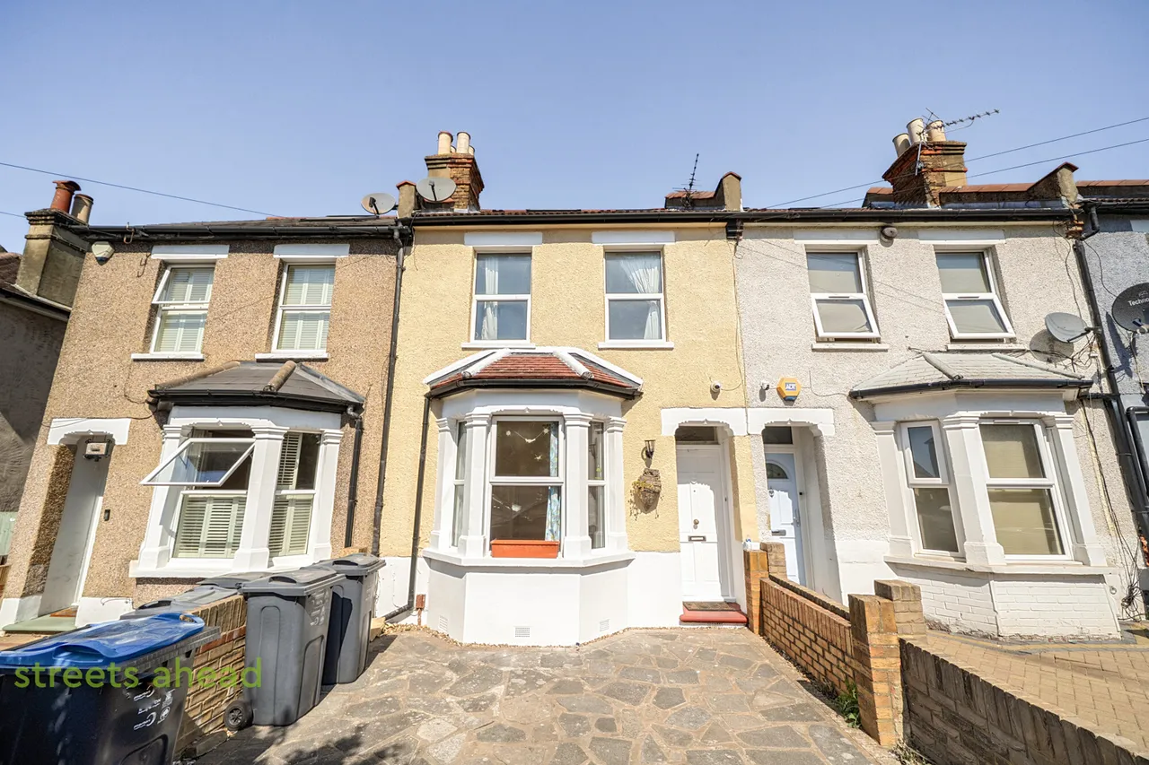 4 bed house for sale, Moffat Road, Thornton Heath, CR7