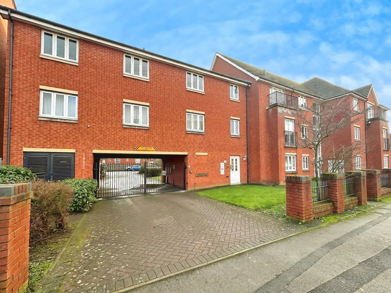 Ardgowan Grove, Parkfields, Wolverhampton, WV4, photo 10