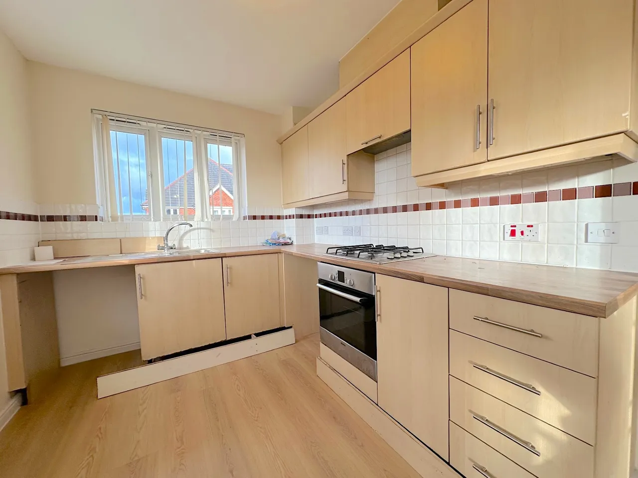 Ardgowan Grove, Parkfields, Wolverhampton, WV4, photo 5
