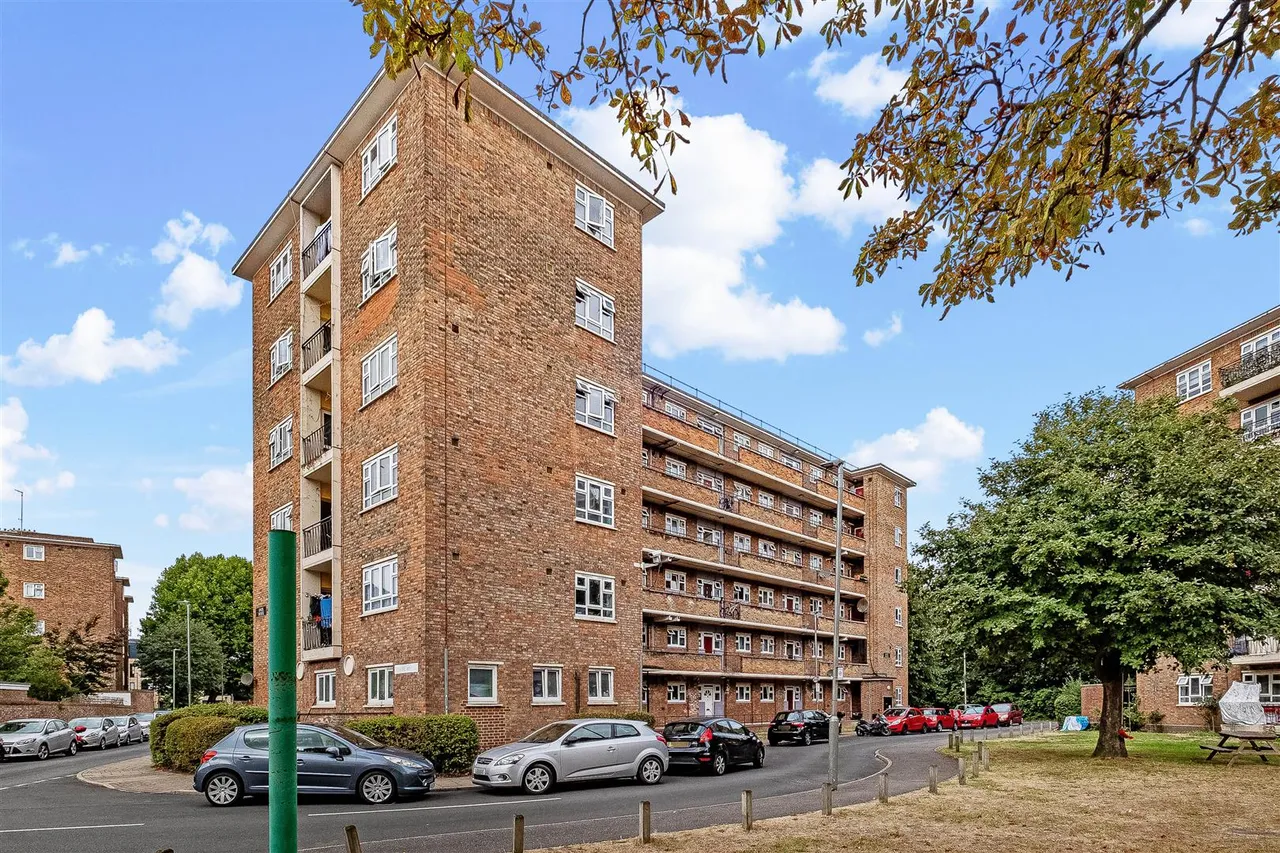 Horne Way, London, SW15, photo 2