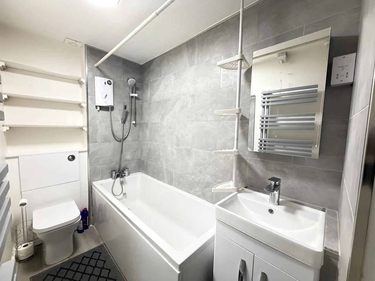 Aylesbury Close, Forest Gate, E7, photo 12
