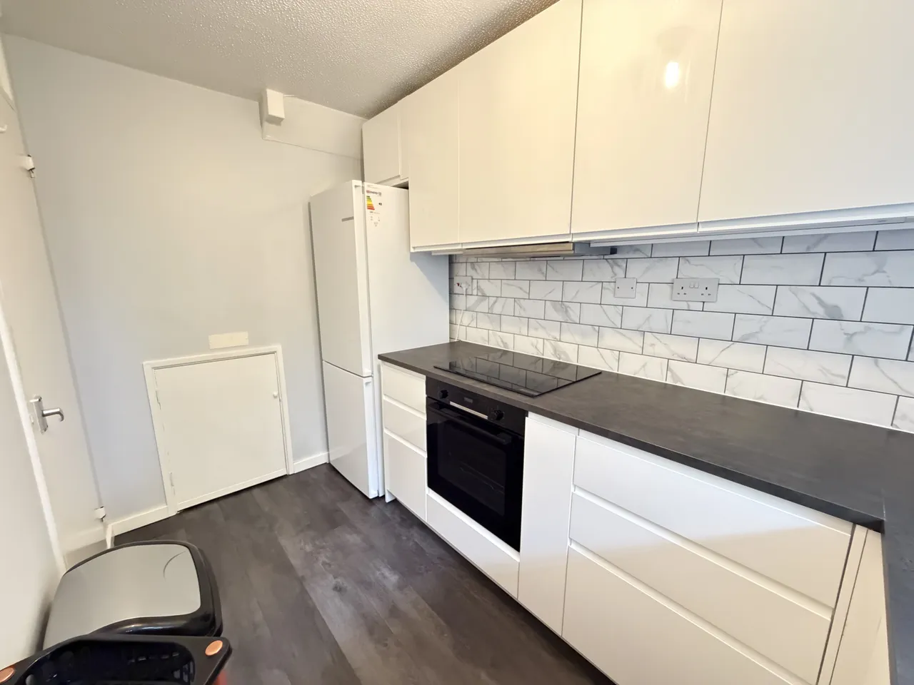 Aylesbury Close, Forest Gate, E7, photo 4
