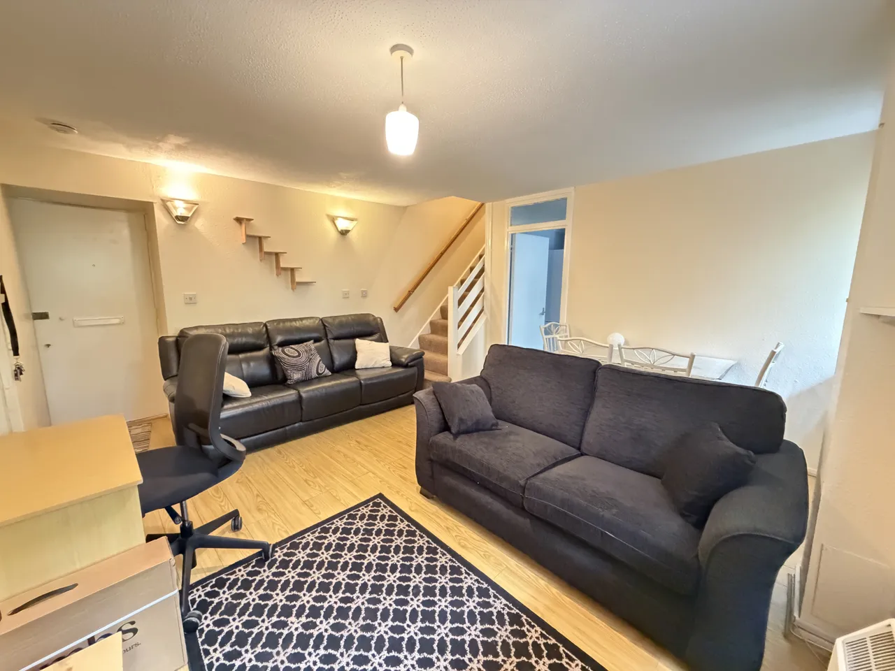 Aylesbury Close, Forest Gate, E7, photo 2