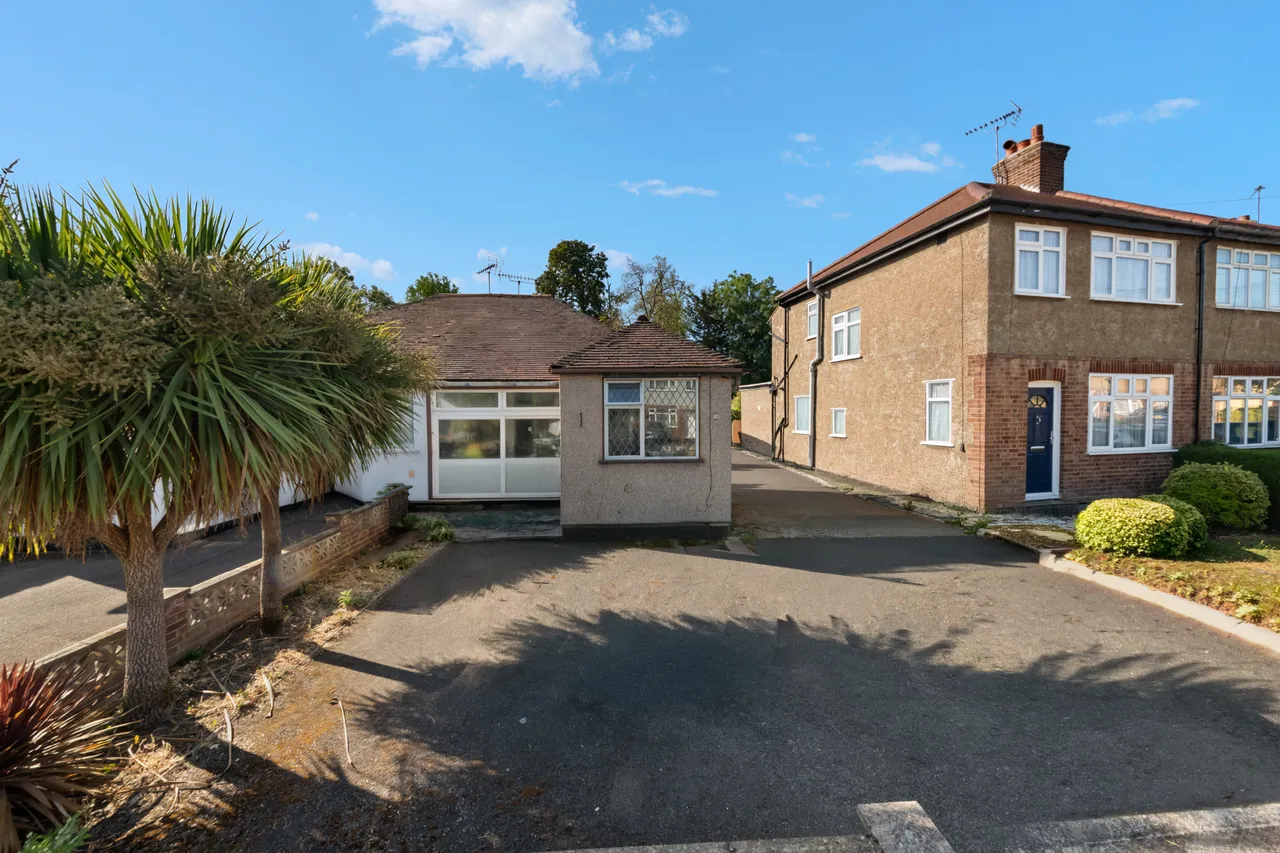 2 bed house for sale, Islip Manor Road, Northolt, UB5