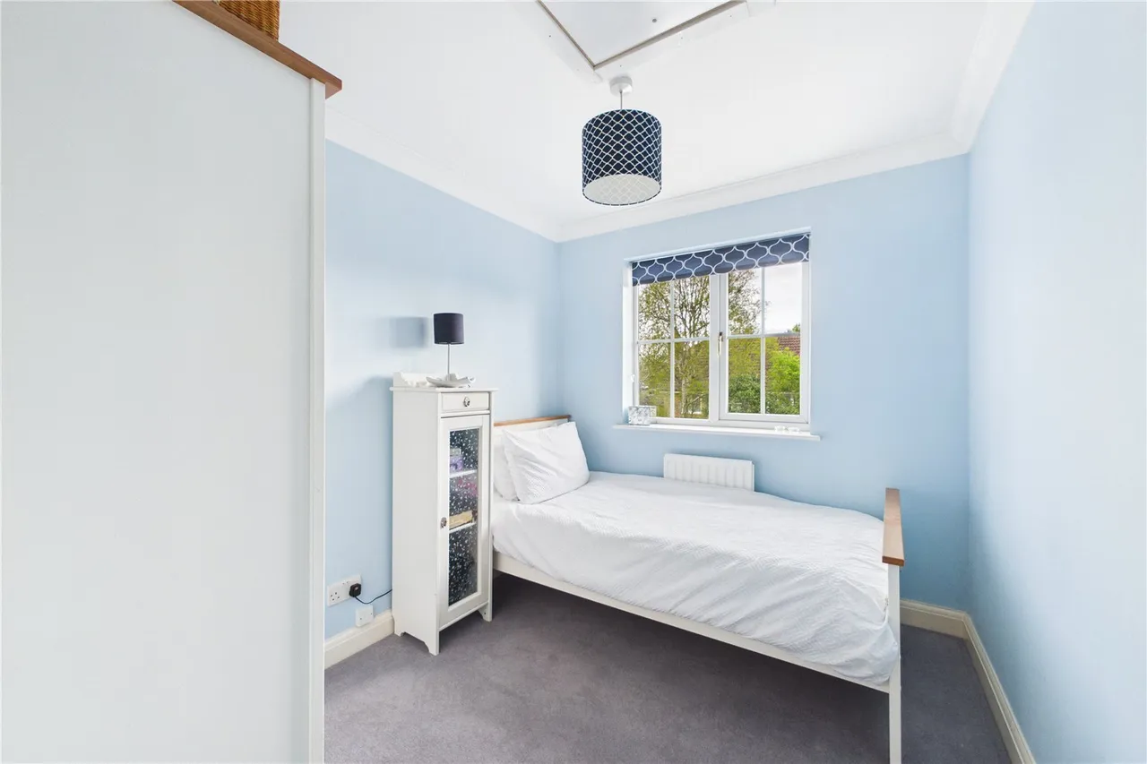 Woodcock Court, Three Mile Cross, Reading, photo 9