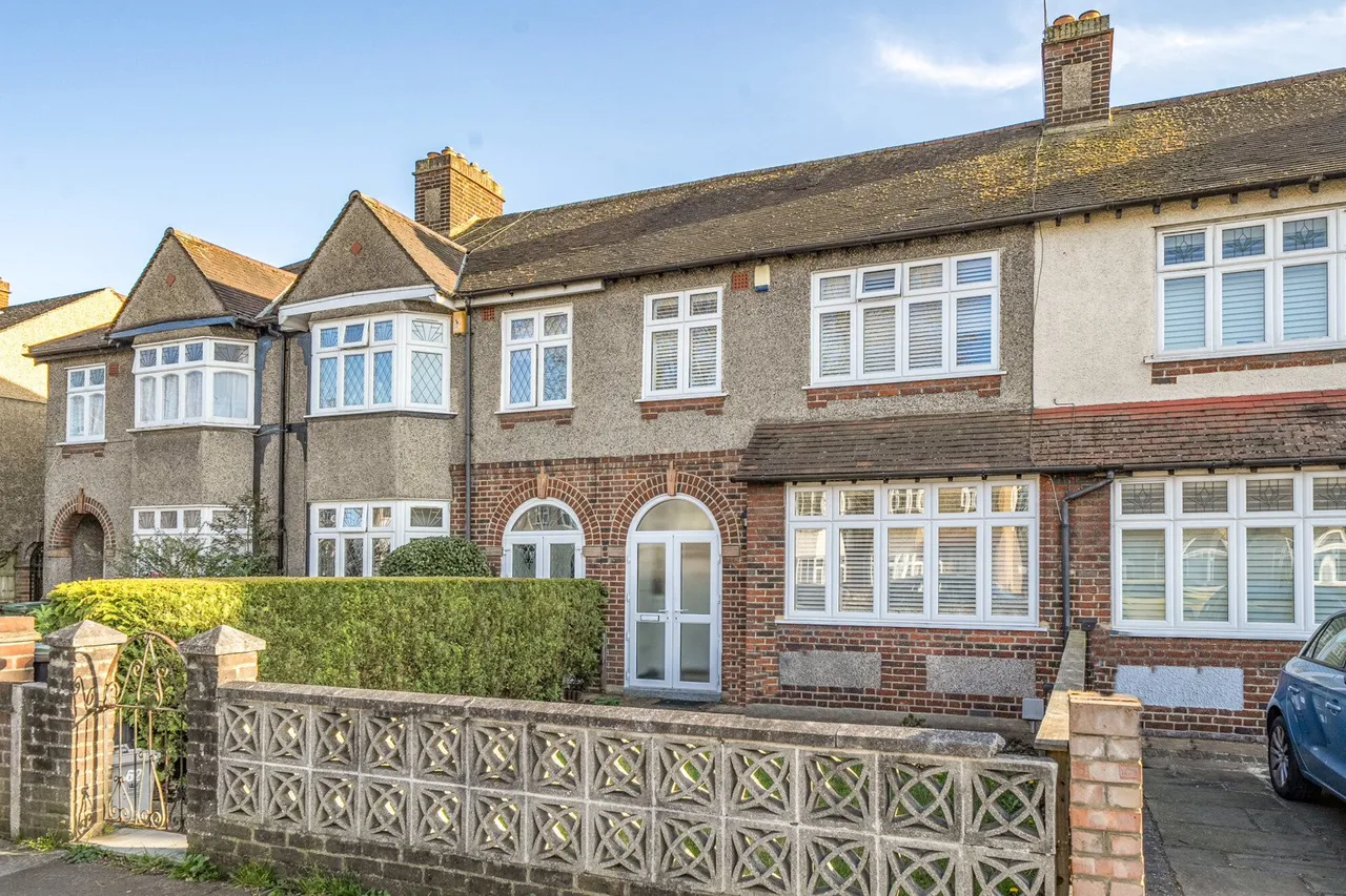 3 bed house for sale — Brangbourne Road, BR1