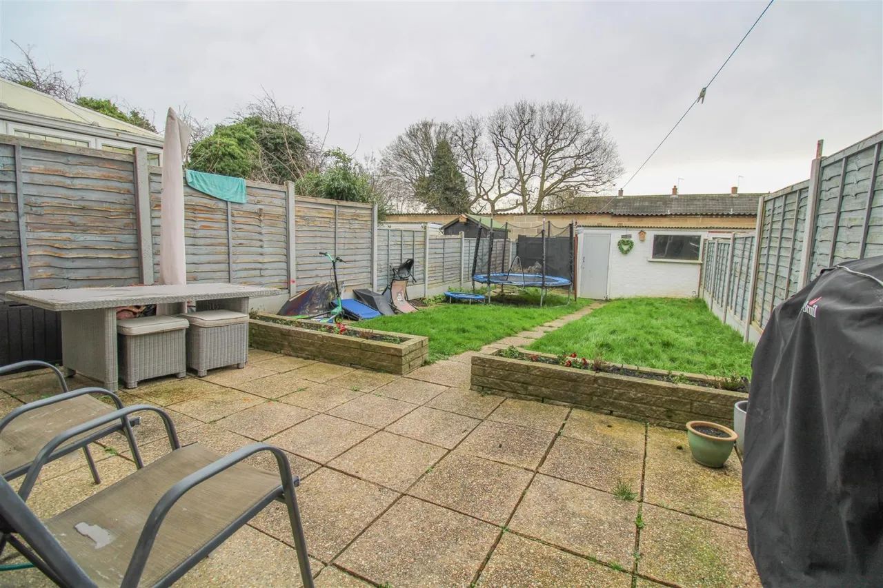 Nicholls Field, Harlow, CM18, photo 3
