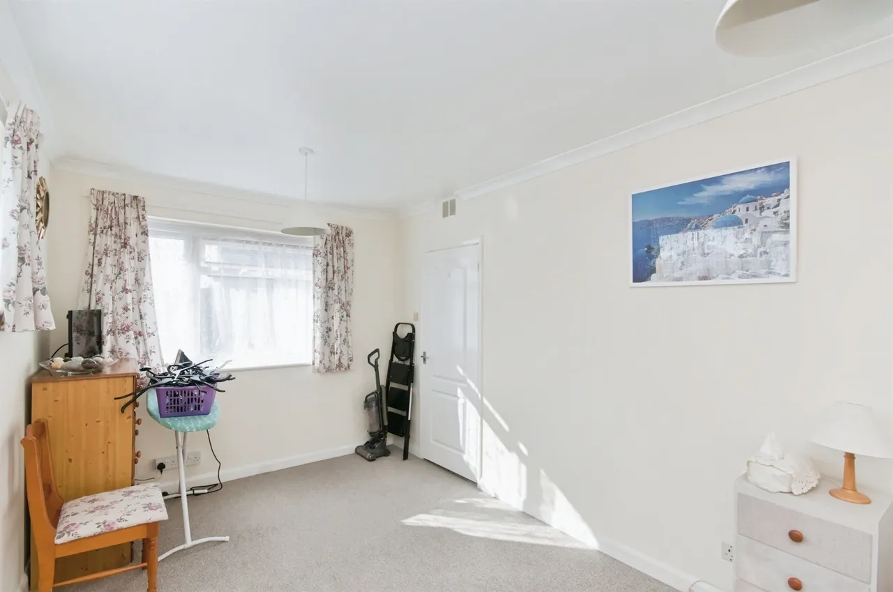 Camber Close, Bexhill-On-Sea, photo 11