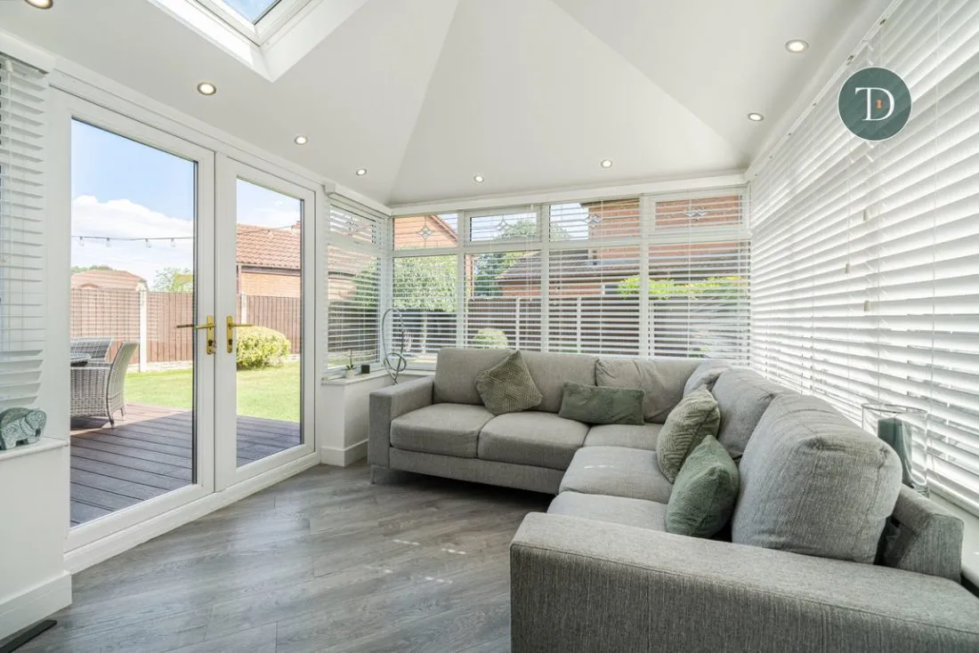 Oxford Close, Great Sutton, CH66 2WE, photo 13