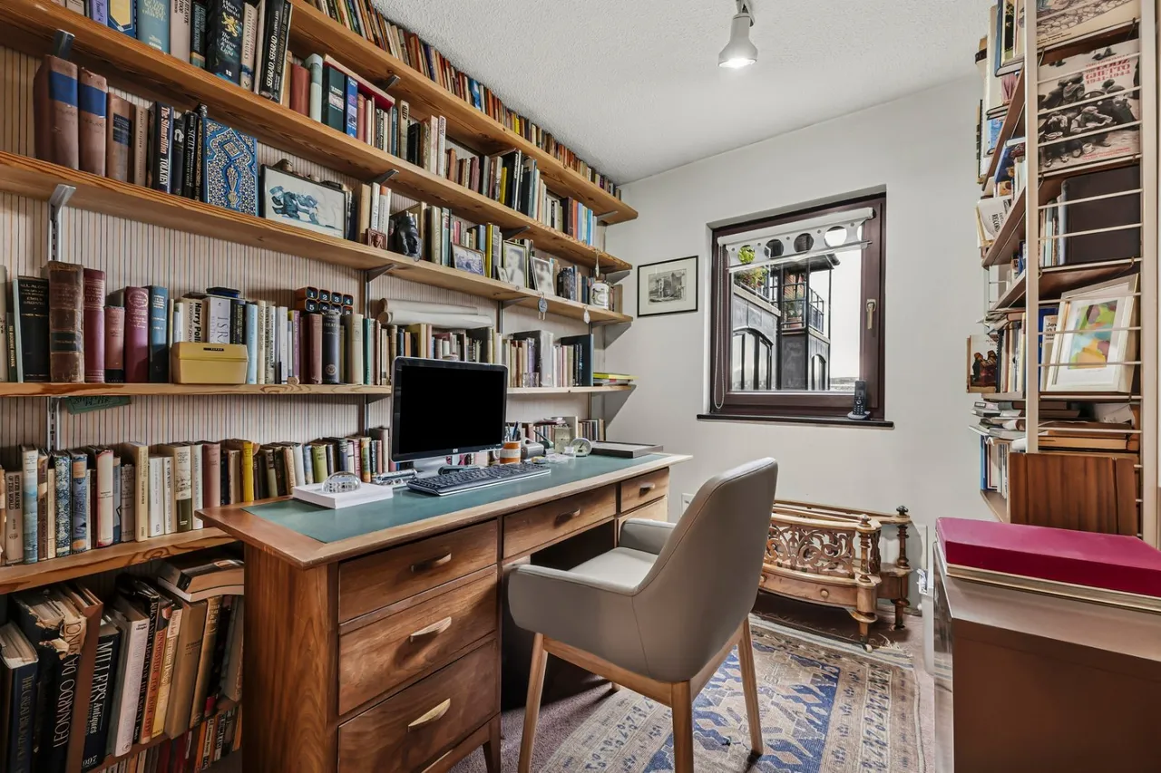 Ferry Street, London, E14, photo 13