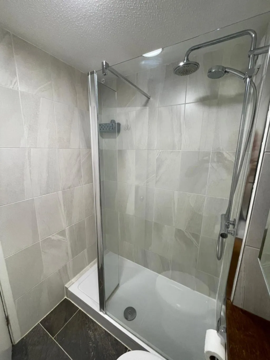 Markham Road, Capel, RH5, photo 9