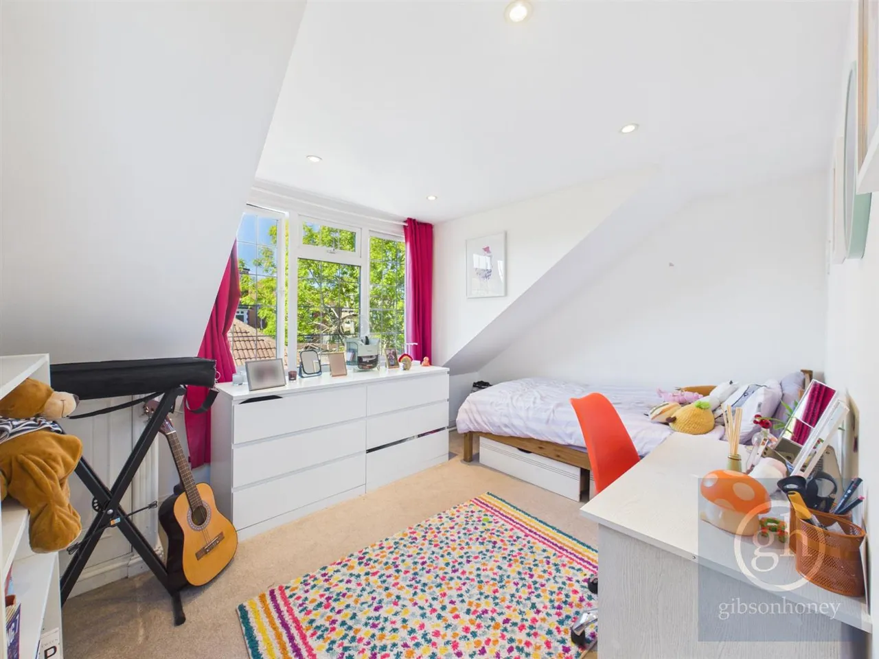 Copthall Road East, Ickenham, UB10, photo 12