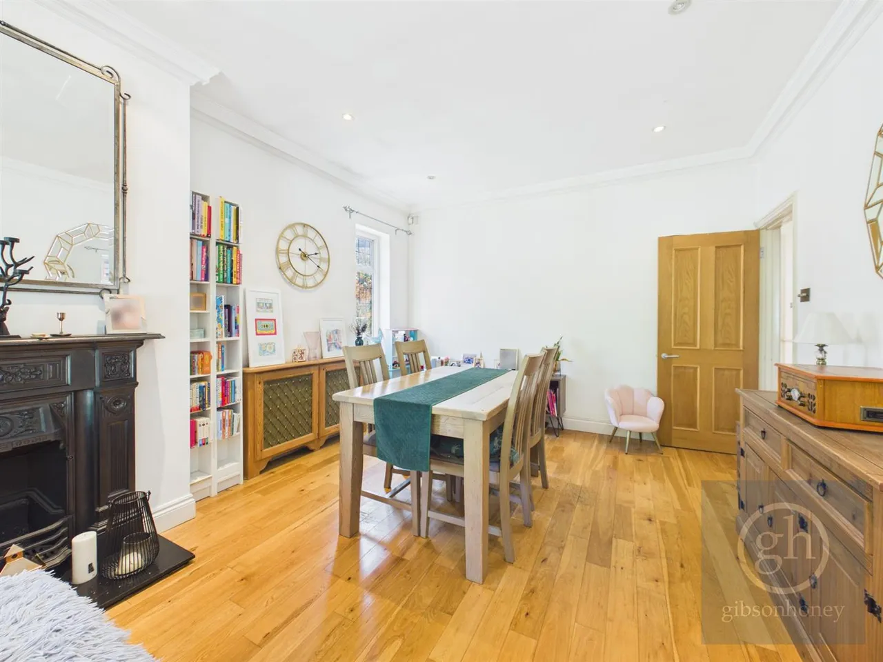 Copthall Road East, Ickenham, UB10, photo 5