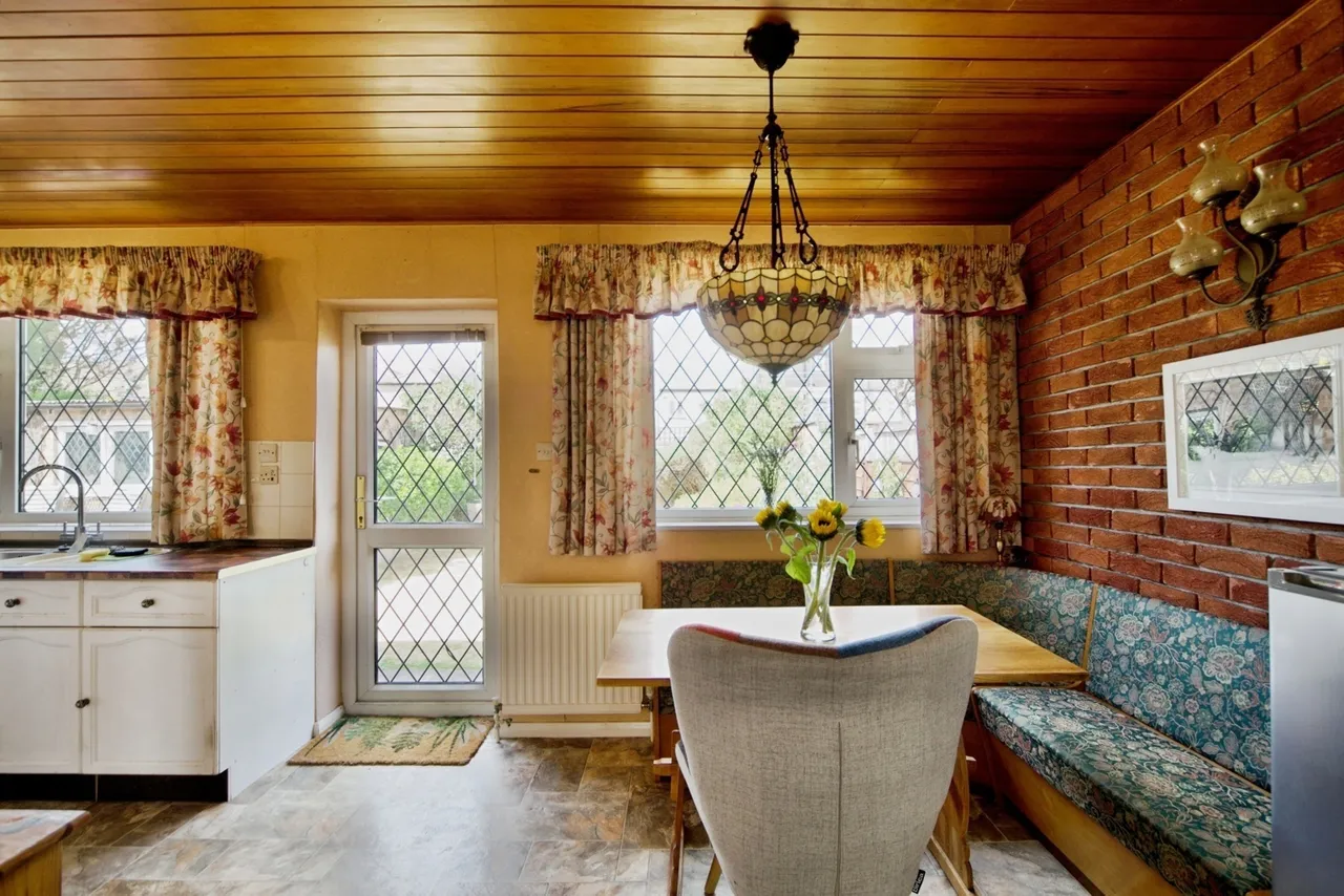 Peartree Gardens, Romford, RM7, photo 9