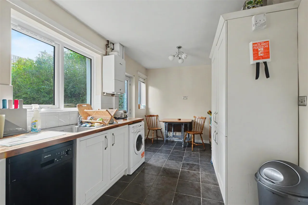 Aston Avenue, Lenton Abbey, NG9, photo 7