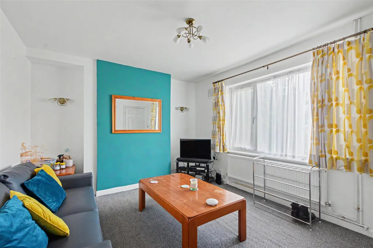 Aston Avenue, Lenton Abbey, NG9, photo 2