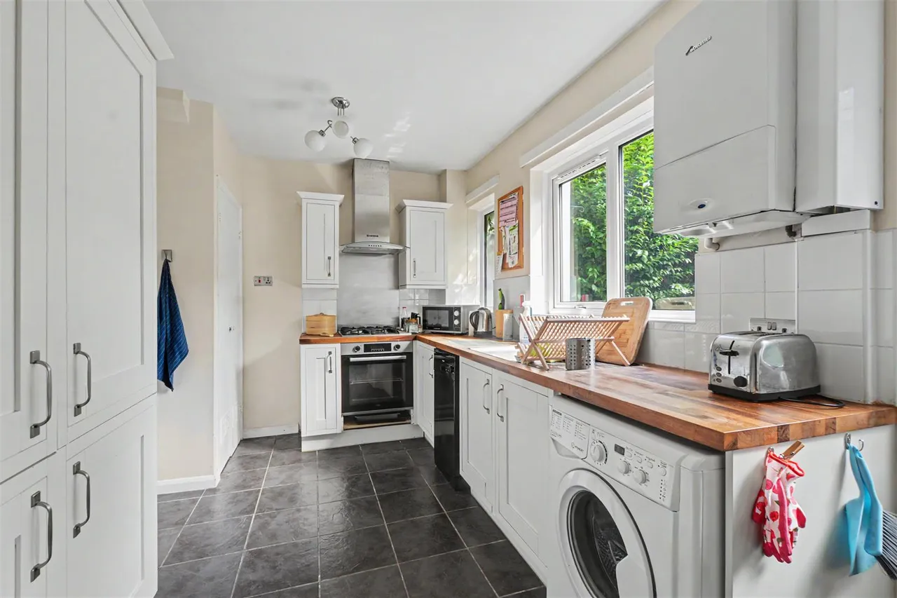 Aston Avenue, Lenton Abbey, NG9, photo 3