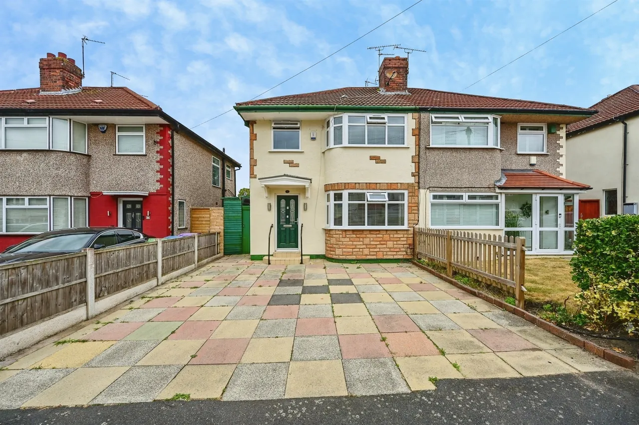 3 bed house for sale — Wayville Close, Liverpool