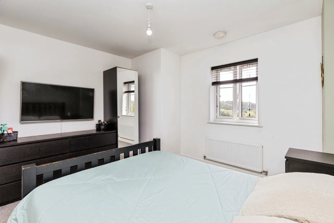 Somerley Drive, Crawley, RH10, photo 10