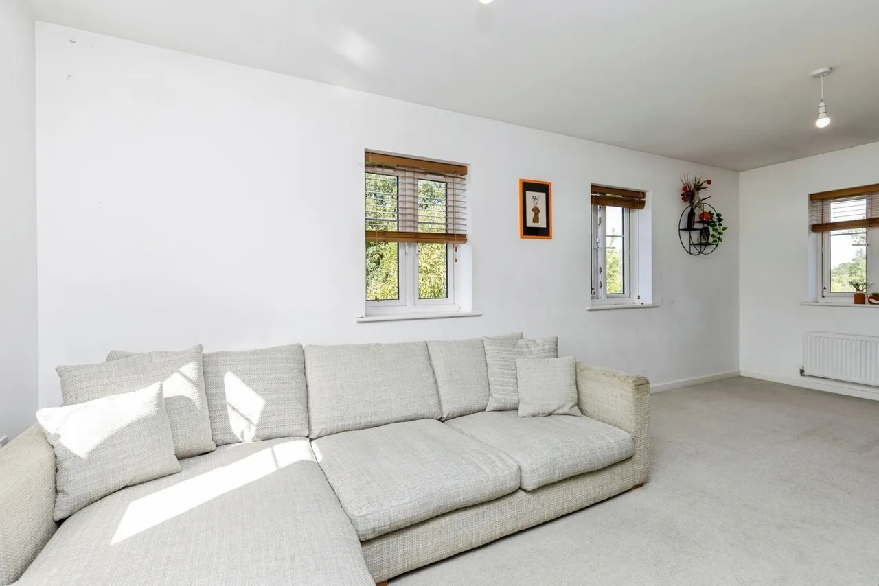Somerley Drive, Crawley, RH10, photo 5
