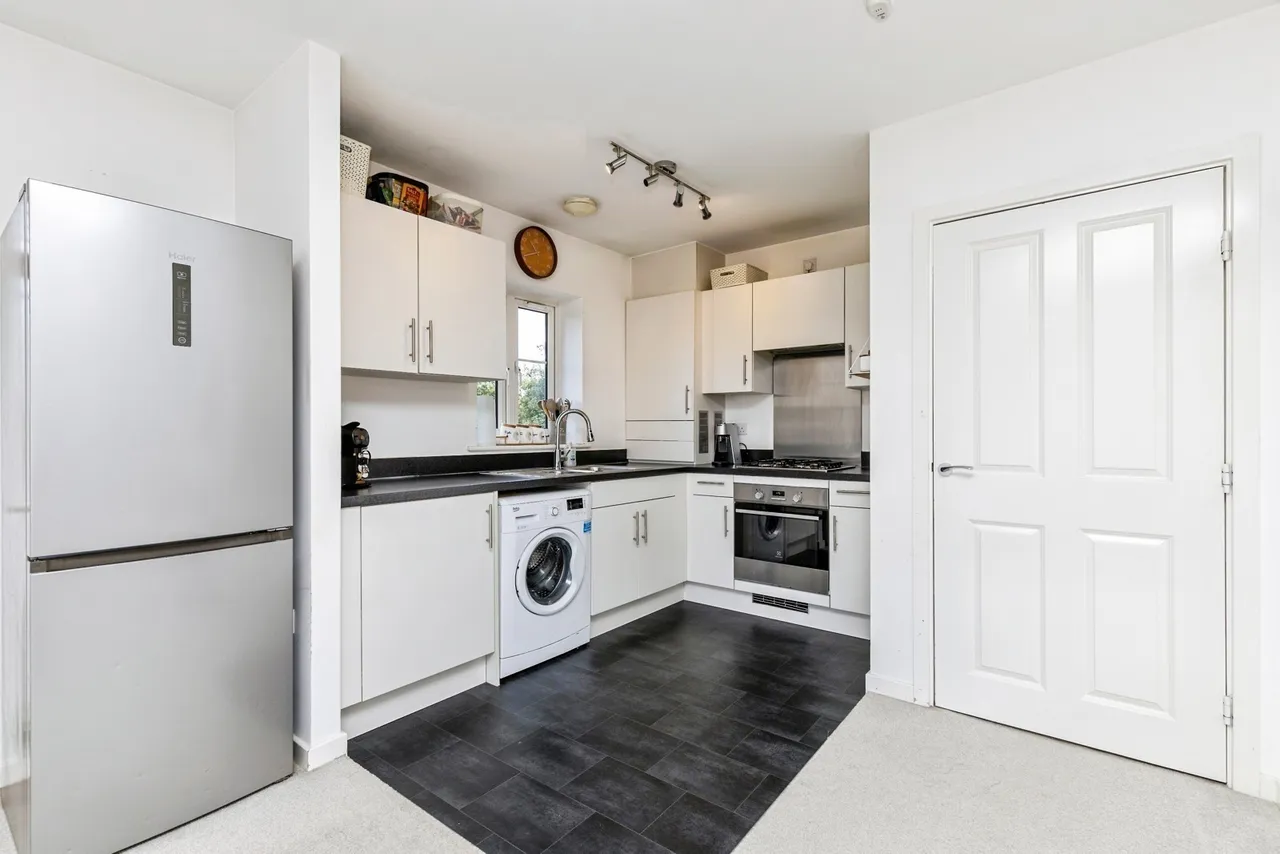 Somerley Drive, Crawley, RH10, photo 11