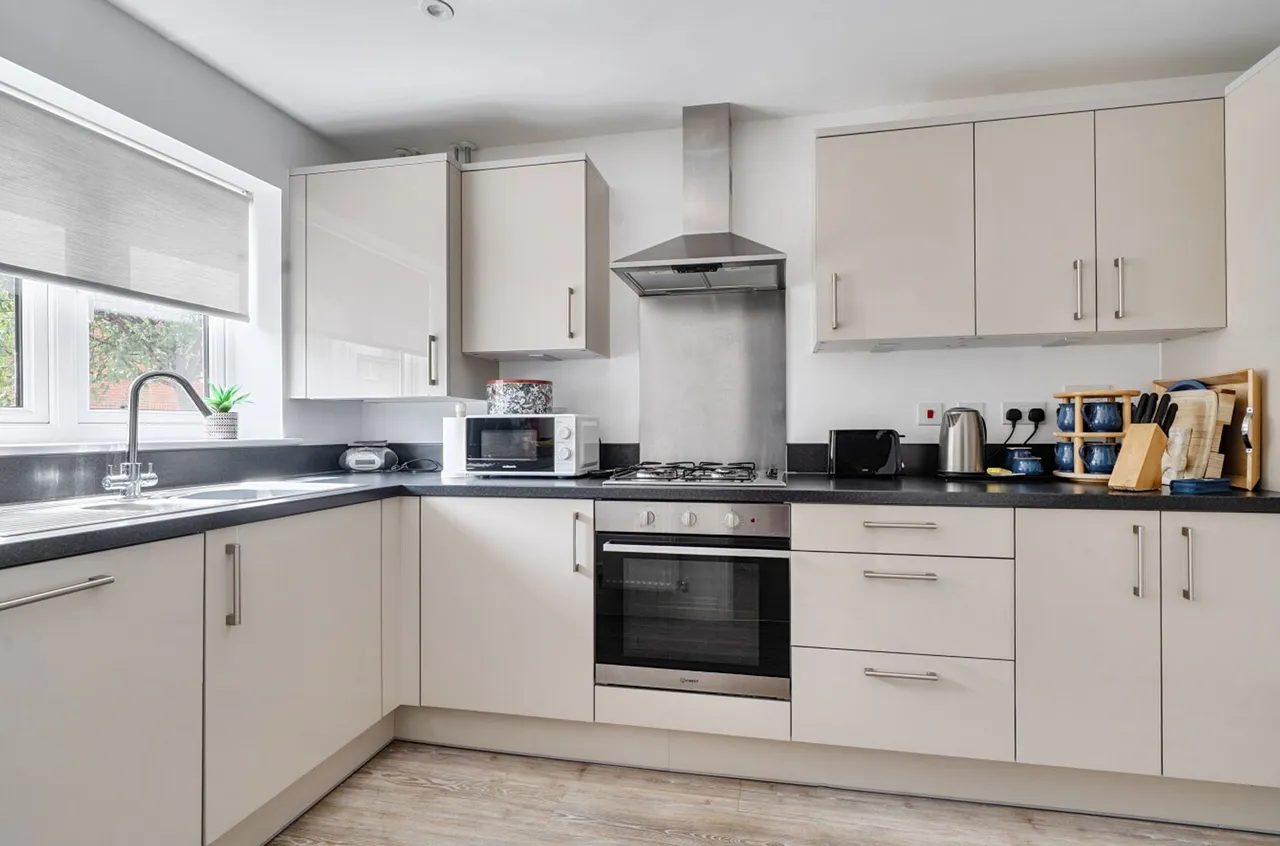 Sandpiper Road, Chichester, PO20, photo 2